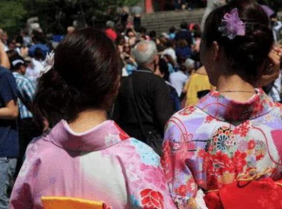日本人爱中国,源于深厚情感，共筑美好未来