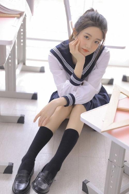 日本制服美女,探寻日本校园美女生活剪影