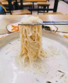 韩国豆浆冷面,韩国特色豆浆冷面，清爽一夏的味蕾盛宴