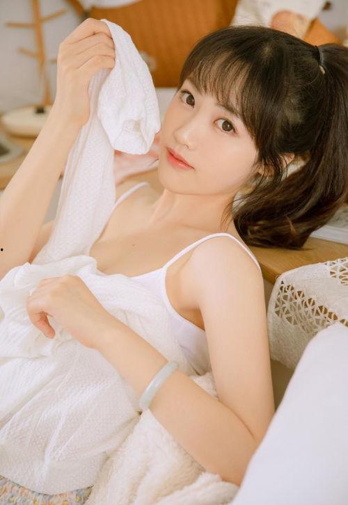 美女图片诱惑大全图片,一睹芳华，尽享视觉盛宴